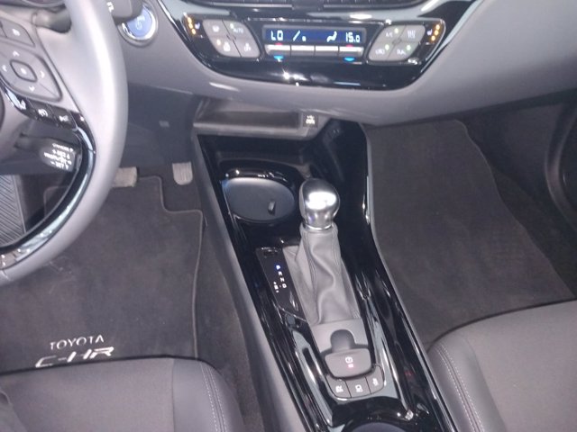 TOYOTA C-hr 2.0h trend e-cvt
