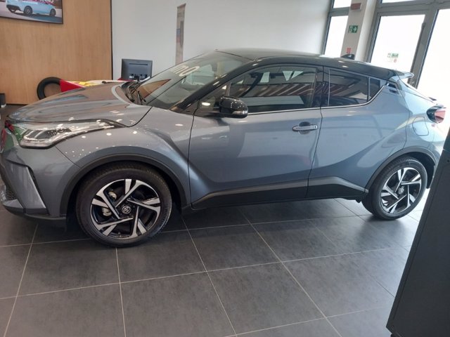TOYOTA C-hr 2.0h trend e-cvt