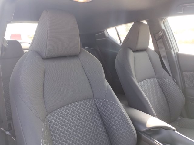 TOYOTA C-hr 1.8h business e-cvt