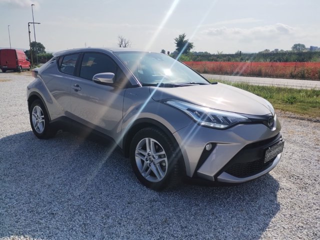 TOYOTA C-hr 1.8h business e-cvt