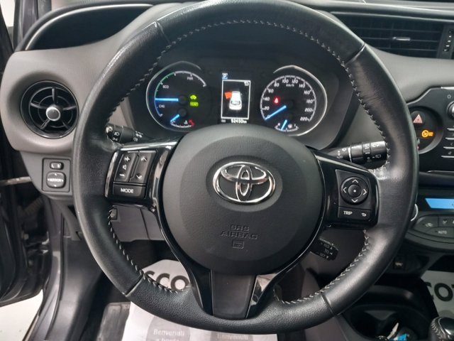 TOYOTA Yaris 1.5 Hybrid 5 porte Active