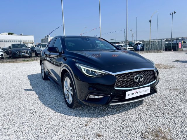 INFINITI Q30 1.5 D 109cv Premium