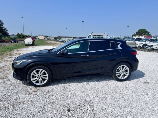 INFINITI Q30 1.5 D 109cv Premium