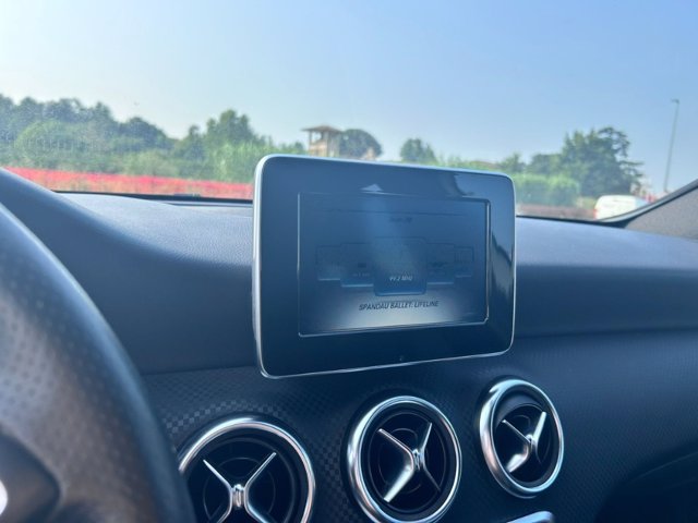MERCEDES A 180 d Sport