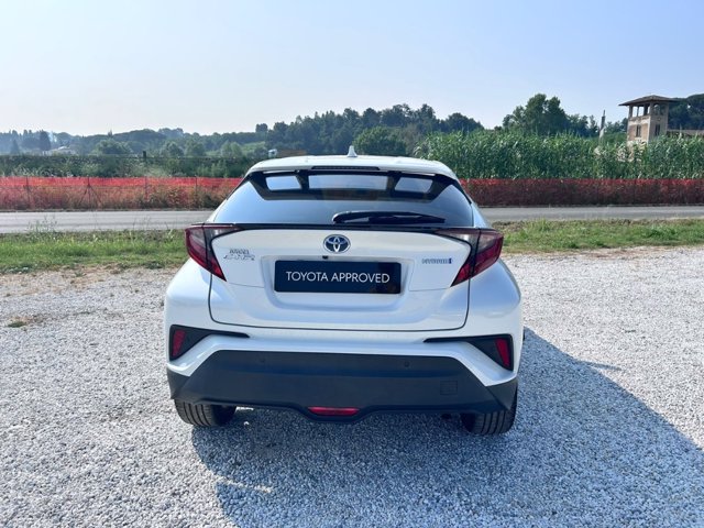 TOYOTA C-HR 1.8 Hybrid E-CVT Trend