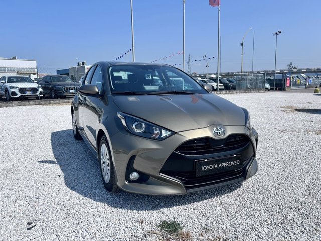 TOYOTA Yaris 1.0 5 porte Active