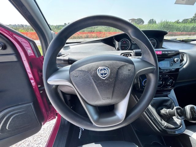 LANCIA Ypsilon 1.2 8v elefantino ecochic gpl 69cv my14