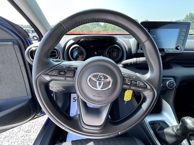 TOYOTA Yaris 1.0 trend