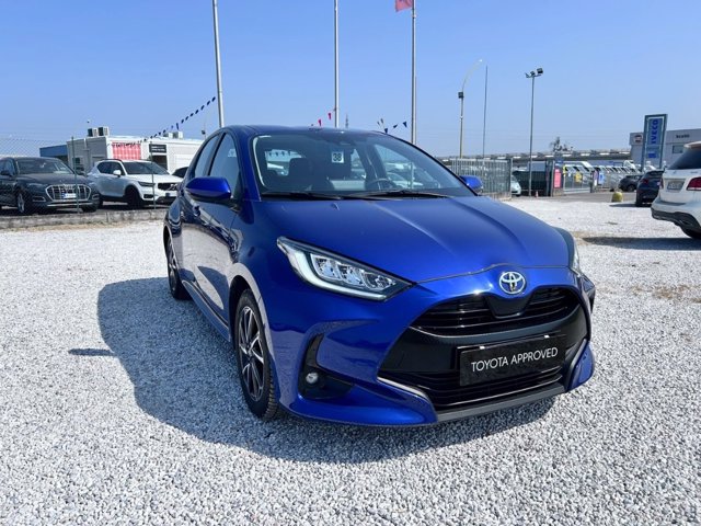 TOYOTA Yaris 1.0 trend