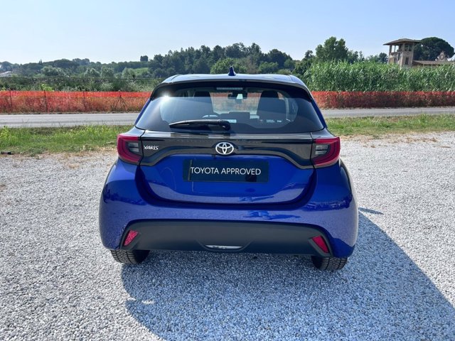 TOYOTA Yaris 1.0 trend