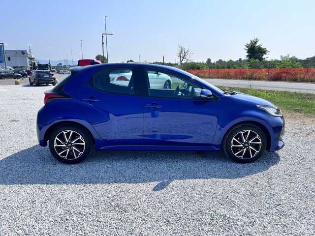 TOYOTA Yaris 1.0 trend