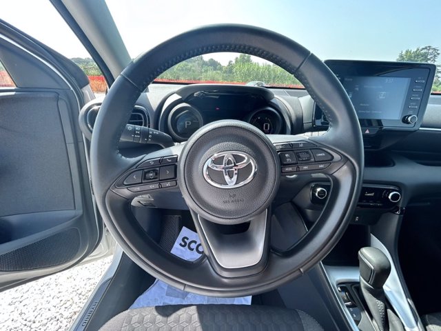 TOYOTA Yaris 1.5 Hybrid 5 porte Trend