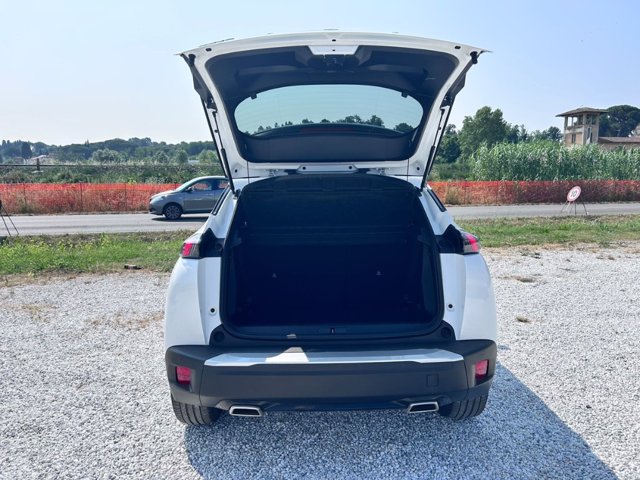 PEUGEOT 2008 PureTech 130 S&S Allure Pack