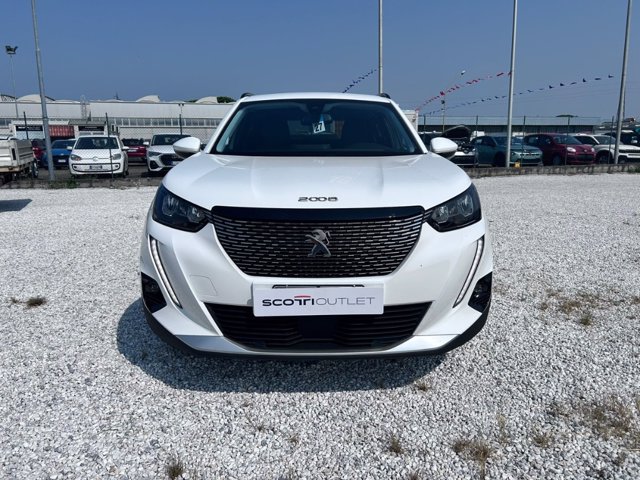 PEUGEOT 2008 PureTech 130 S&S Allure Pack