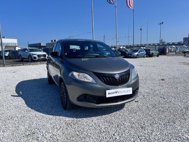 LANCIA Ypsilon 1.0 firefly hybrid gold s&s 70cv