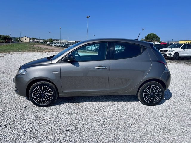 LANCIA Ypsilon 1.0 firefly hybrid gold s&s 70cv