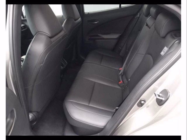 LEXUS UX250H 2.0H ECVT MID MY21 2WD
