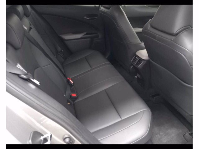 LEXUS UX250H 2.0H ECVT MID MY21 2WD