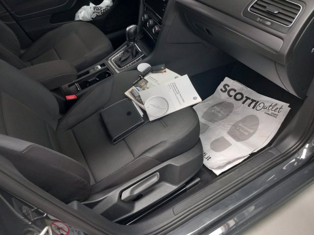 VOLKSWAGEN Golf 5p 1.6 tdi business 115cv dsg