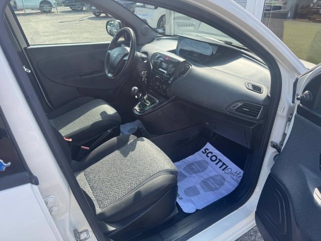 LANCIA Ypsilon 1.2 69 CV 5 porte Elefantino