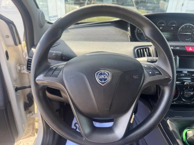 LANCIA Ypsilon 1.2 69 CV 5 porte Elefantino