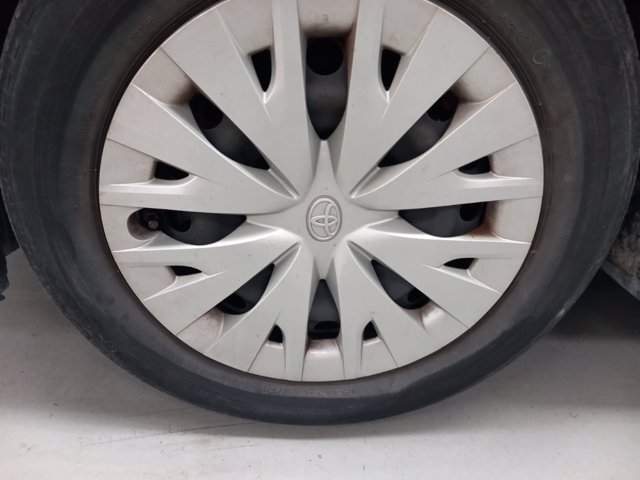 TOYOTA Yaris 1.5h active