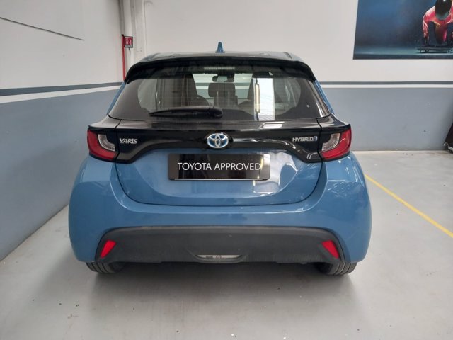 TOYOTA Yaris 1.5h active
