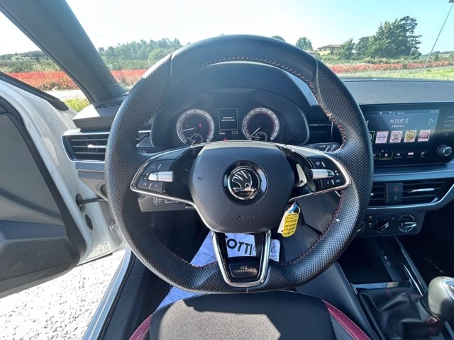 SKODA Kamiq 1.0 g-tec monte carlo 90cv