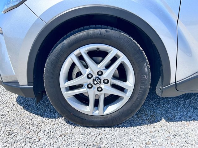 TOYOTA C-hr 1.8h business e-cvt