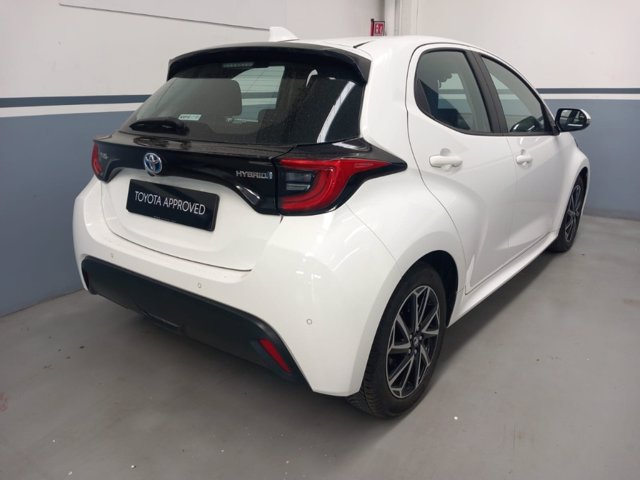 TOYOTA Yaris 1.5h trend
