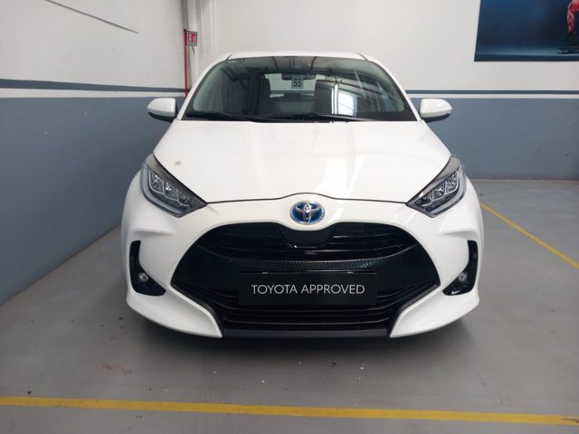 TOYOTA Yaris 1.5h trend