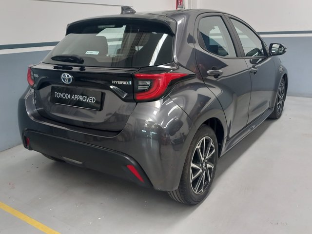 TOYOTA Yaris 1.5h trend