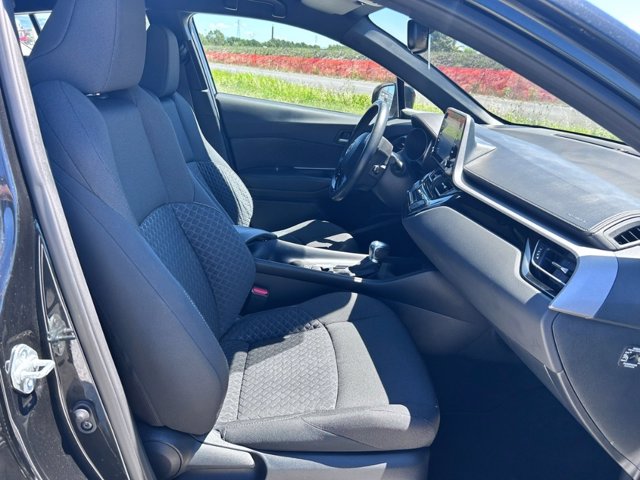 TOYOTA C-hr 1.8h active e-cvt