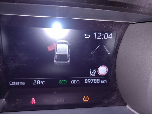 TOYOTA Yaris 1.5h trend