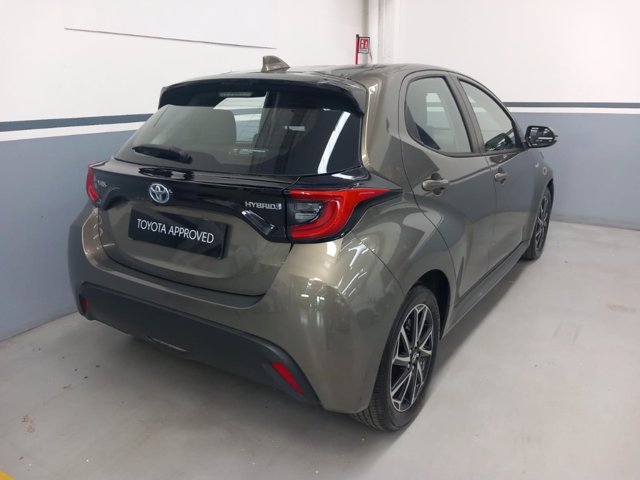 TOYOTA Yaris 1.5h trend