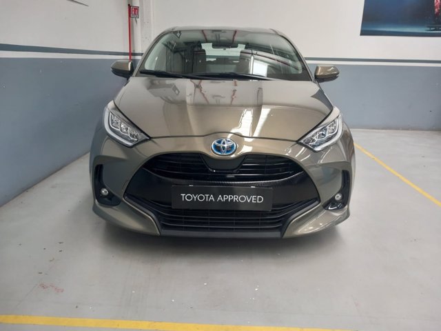 TOYOTA Yaris 1.5h trend