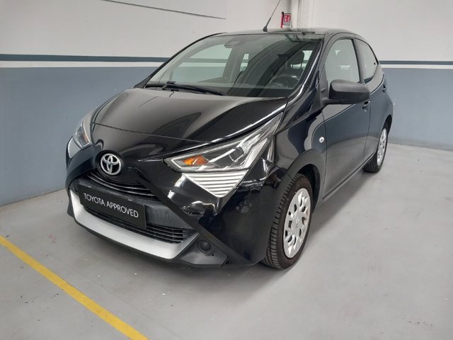 TOYOTA Aygo 5p 1.0 x-play 72cv