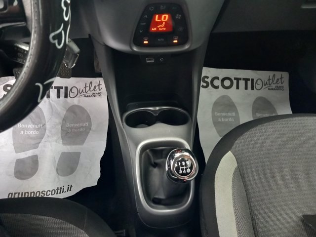 TOYOTA Aygo 5p 1.0 x-play 72cv