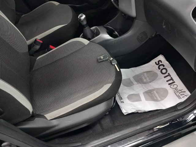 TOYOTA Aygo 5p 1.0 x-play 72cv