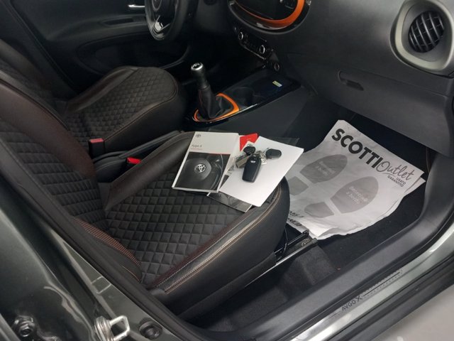 TOYOTA Aygo x 1.0 limited 72cv