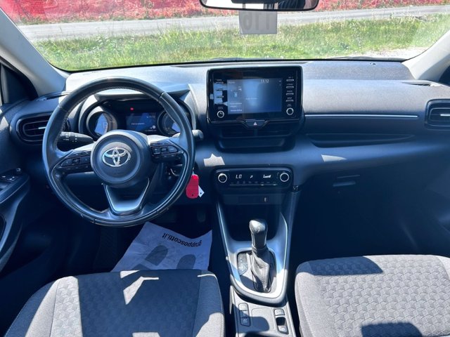 TOYOTA Yaris 1.5h trend