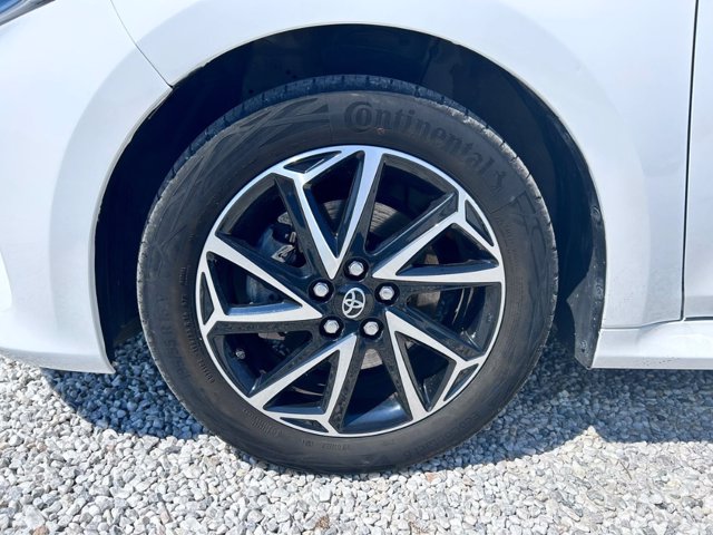 TOYOTA Yaris 1.5h trend