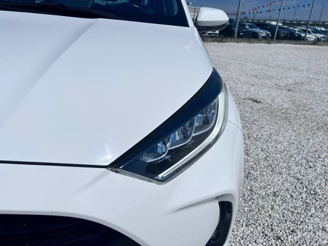 TOYOTA Yaris 1.5h trend