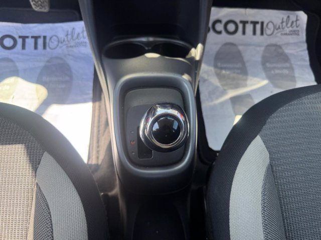 TOYOTA Aygo 5p 1.0 x-play m-mt 72cv