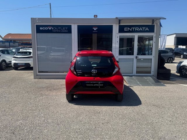 TOYOTA Aygo 5p 1.0 x-play m-mt 72cv