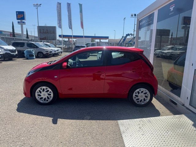 TOYOTA Aygo 5p 1.0 x-play m-mt 72cv