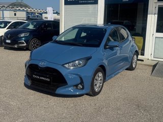 TOYOTA Yaris 1.0 active
