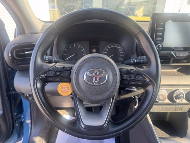 TOYOTA Yaris 1.0 active