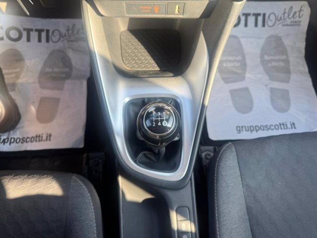 TOYOTA Yaris 1.0 active