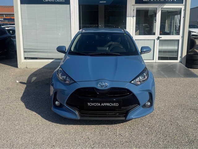 TOYOTA Yaris 1.0 active